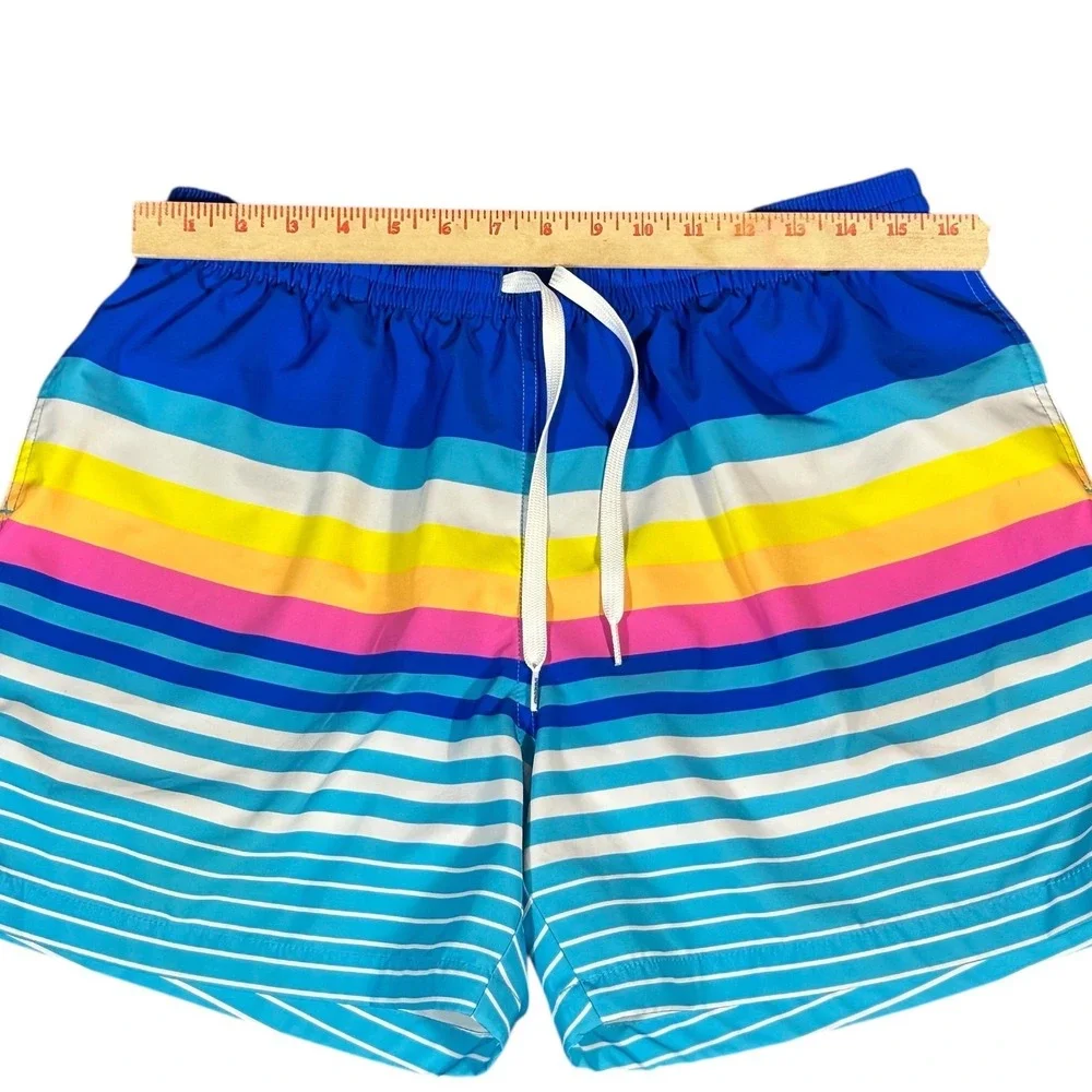 Chubbies Swim‎ Trunks Boy's XL The Newports Rainbow Striped 5.5 Inch Inseam